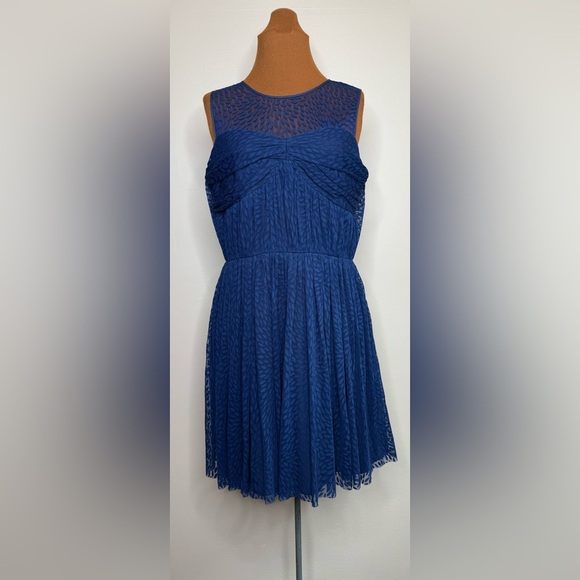 CeCe By Cynthia Steffe Pleated Lace Overlay Blue Dress Size 8 - Picture 9 of 9